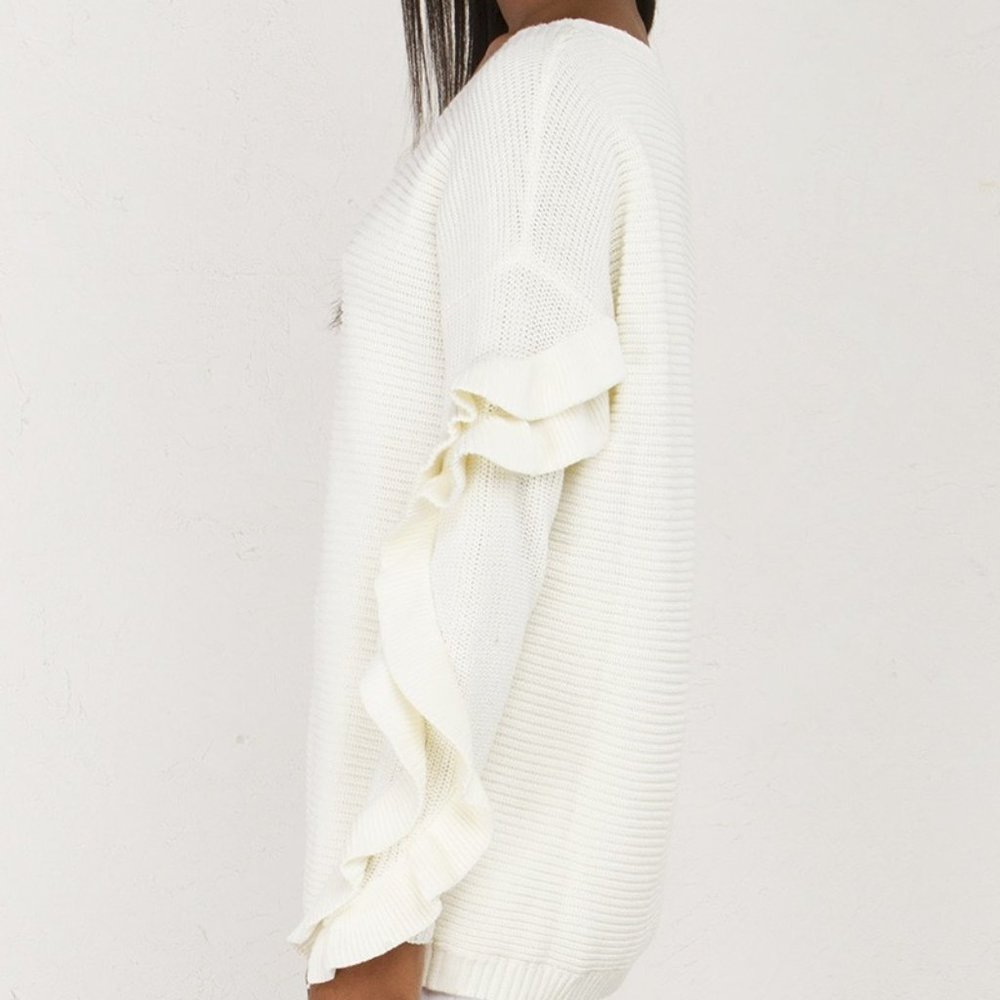 Women's Ivory Ruffled Long Sleeve Oversize Sweater